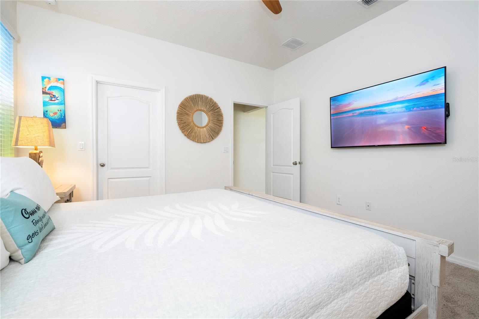 Image 17 of 57 For 7560 Oakmoss Loop