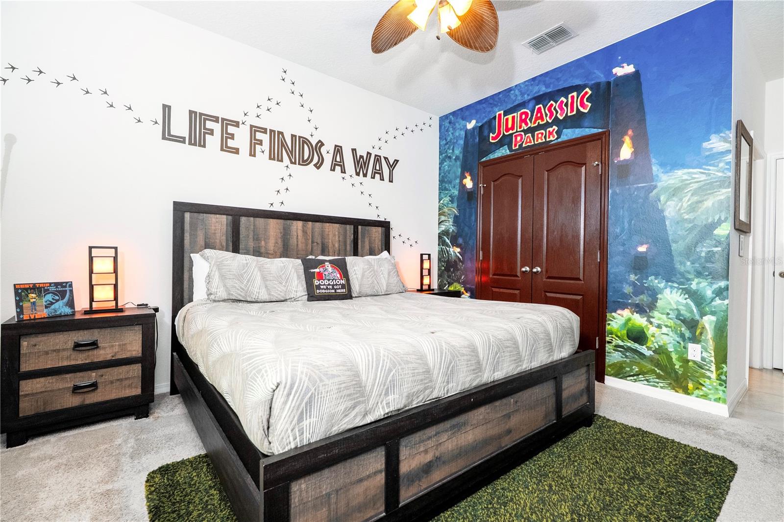 Image 21 of 57 For 7560 Oakmoss Loop