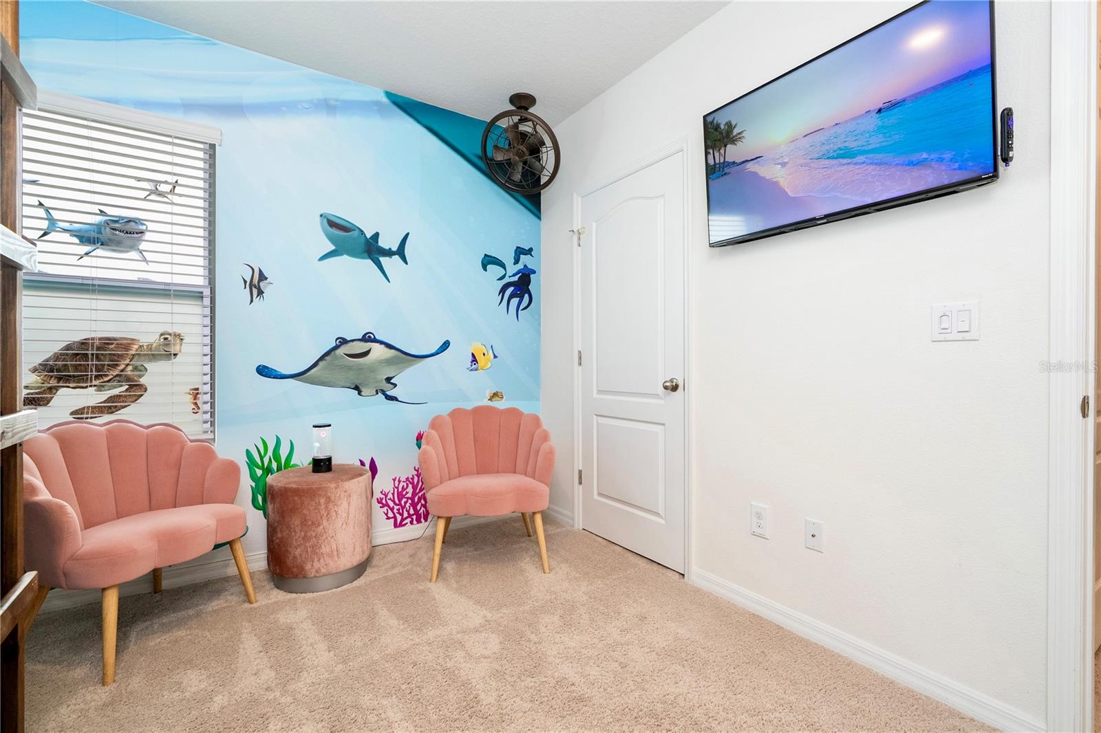 Image 26 of 57 For 7560 Oakmoss Loop