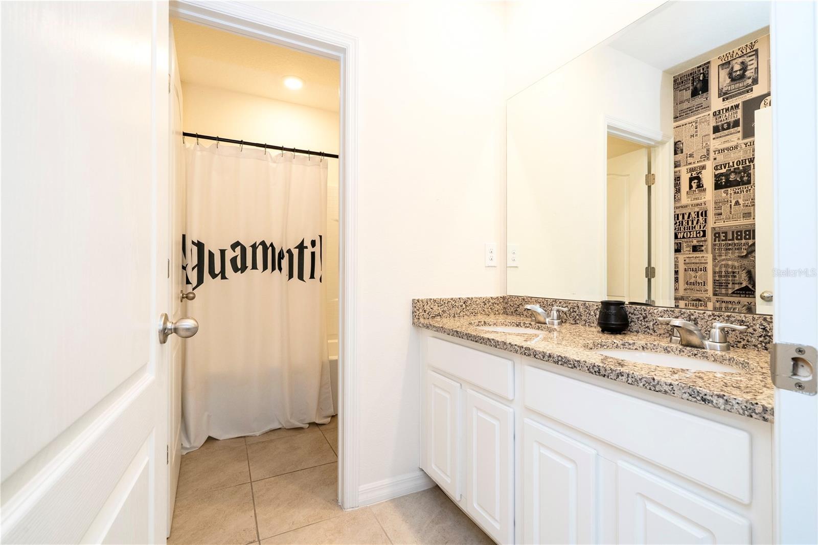 Image 27 of 57 For 7560 Oakmoss Loop