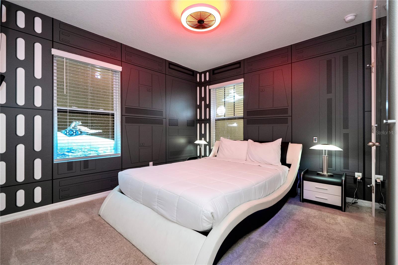 Image 32 of 57 For 7560 Oakmoss Loop