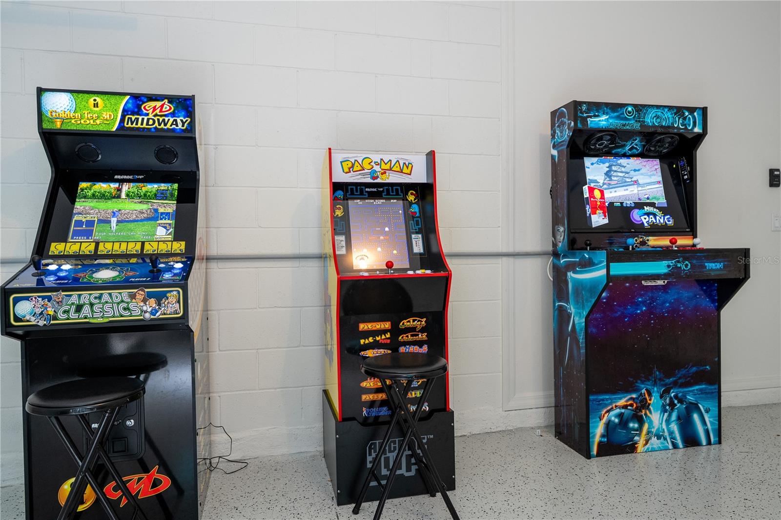 Image 39 of 57 For 7560 Oakmoss Loop