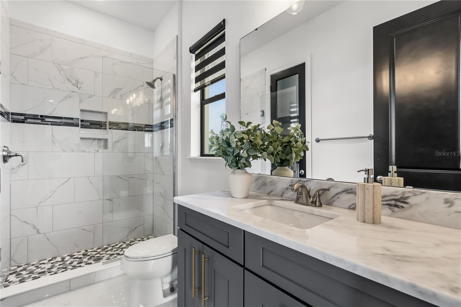 Image 53 of 97 For 4029 Isabella Circle