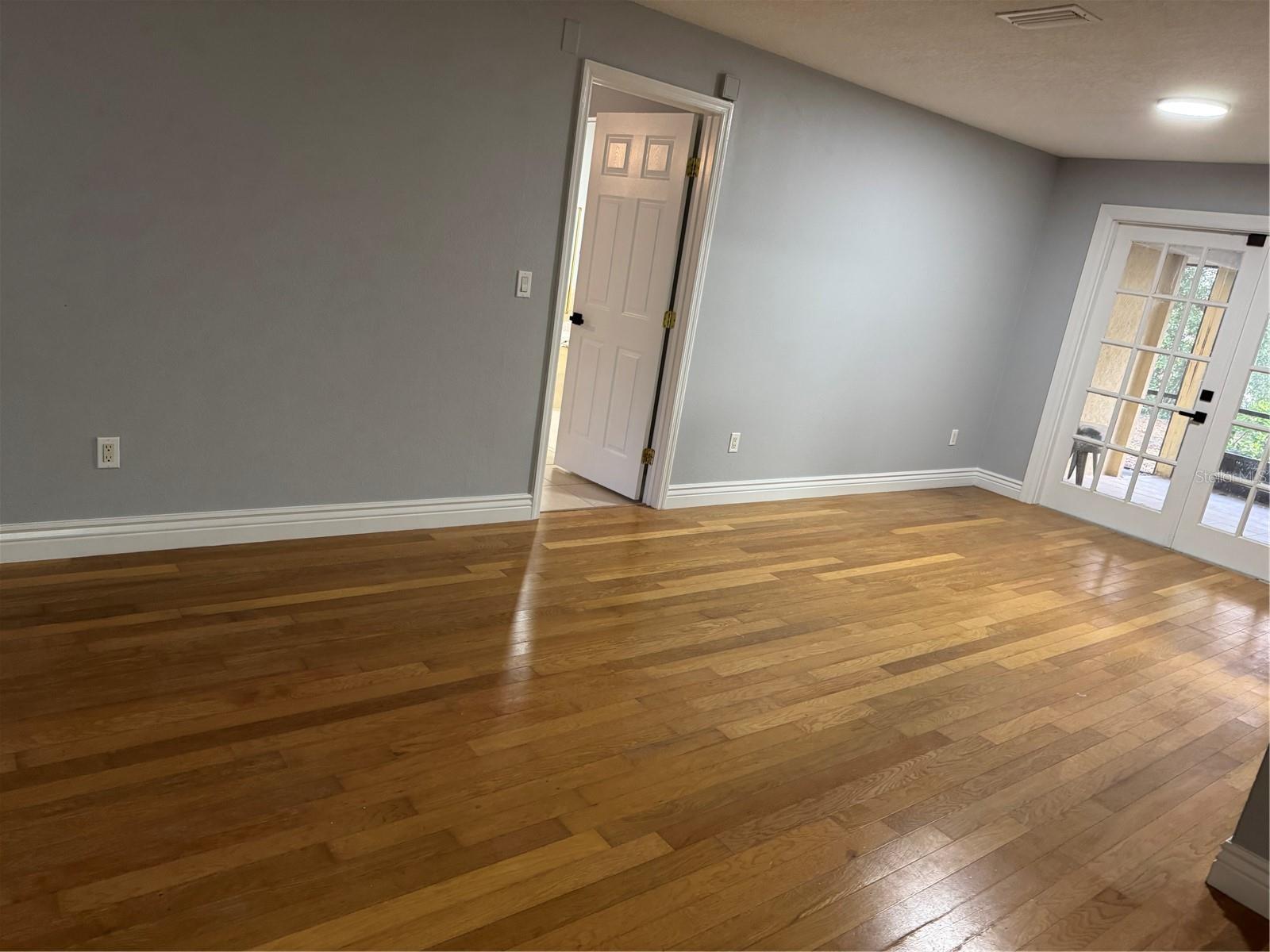 Image 3 of 13 For 1602 Roberts Landing Road