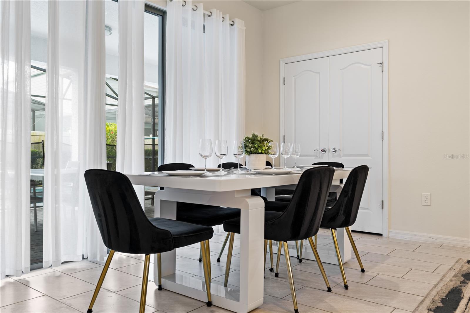 Image 15 of 52 For 8906 Zurich Lane