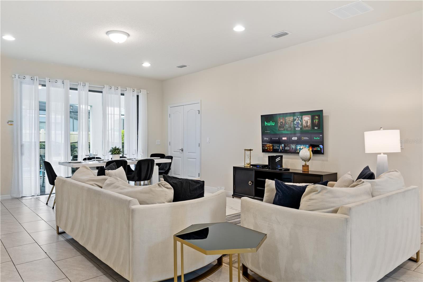 Image 6 of 52 For 8906 Zurich Lane