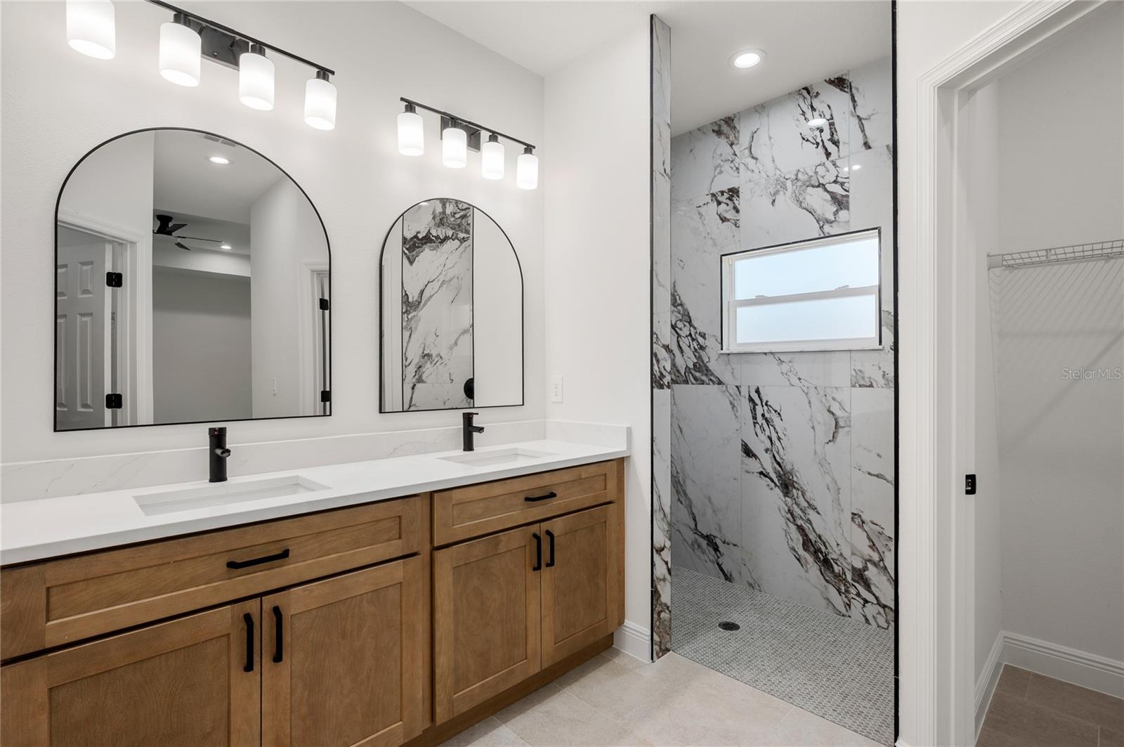 Image 21 of 71 For 106 Megan Court