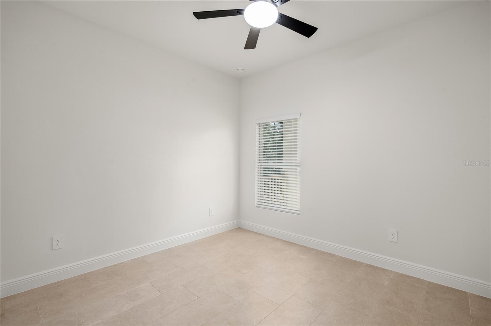 Image 30 of 71 For 106 Megan Court