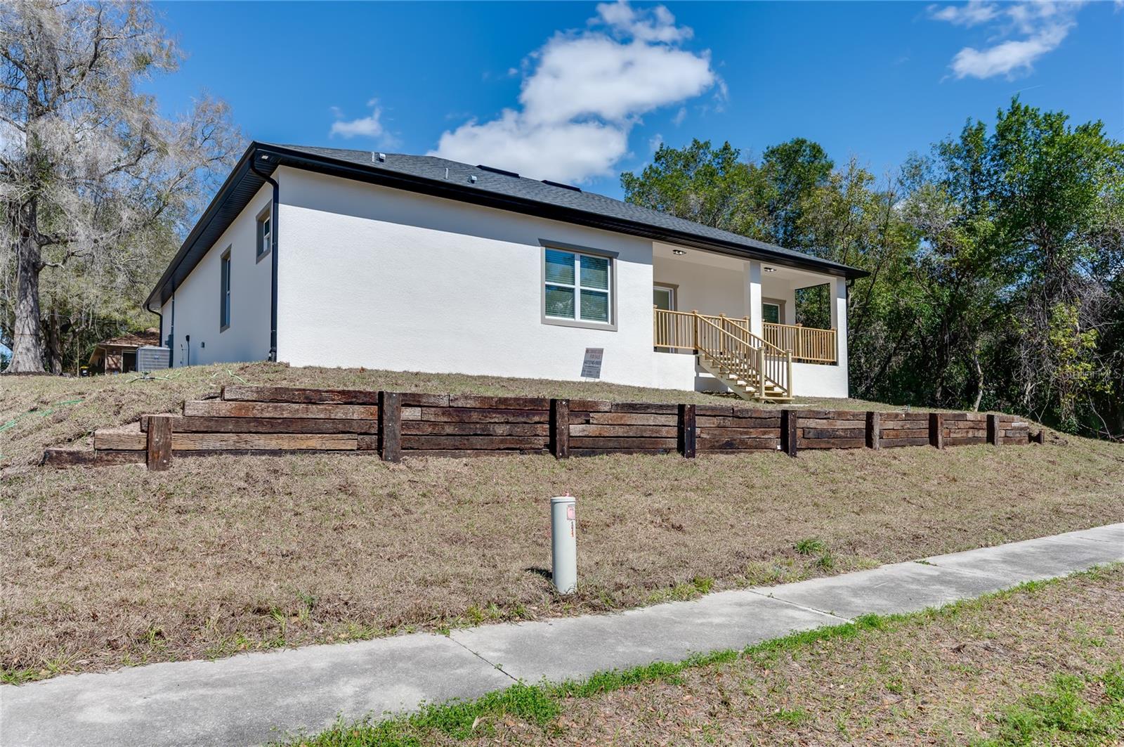 Image 55 of 71 For 106 Megan Court