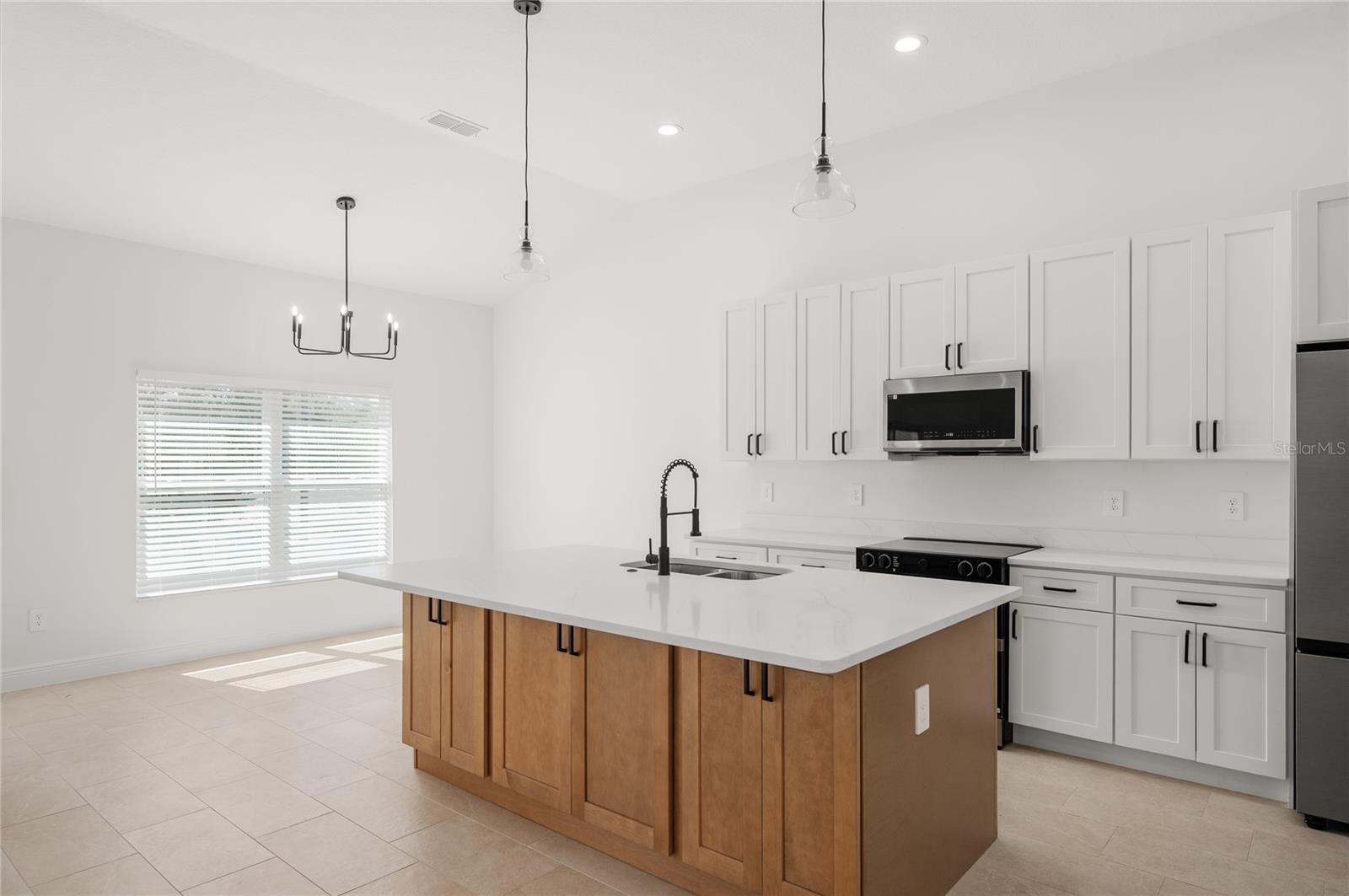 Image 7 of 71 For 106 Megan Court