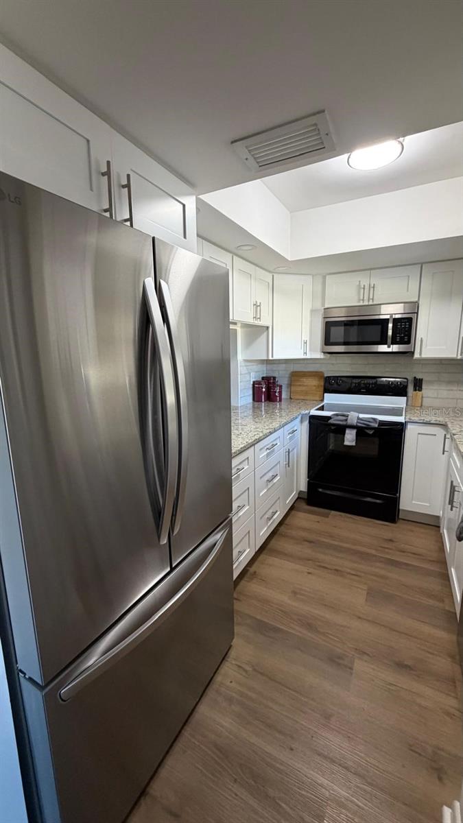 Image 7 of 11 For 2400 Winding Creek Boulevard 3-201