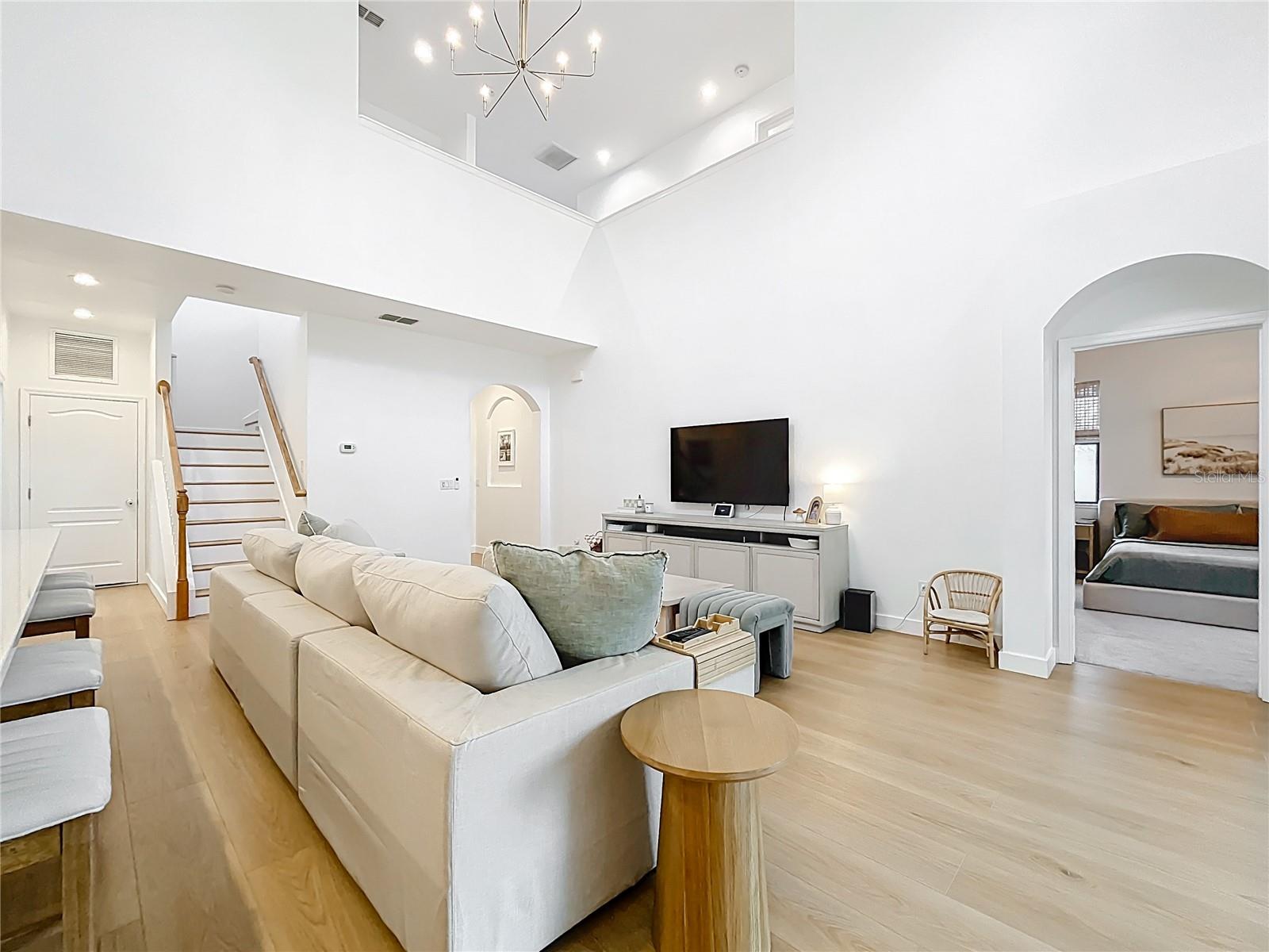 Image 23 of 86 For 319 Arbor Pointe Avenue