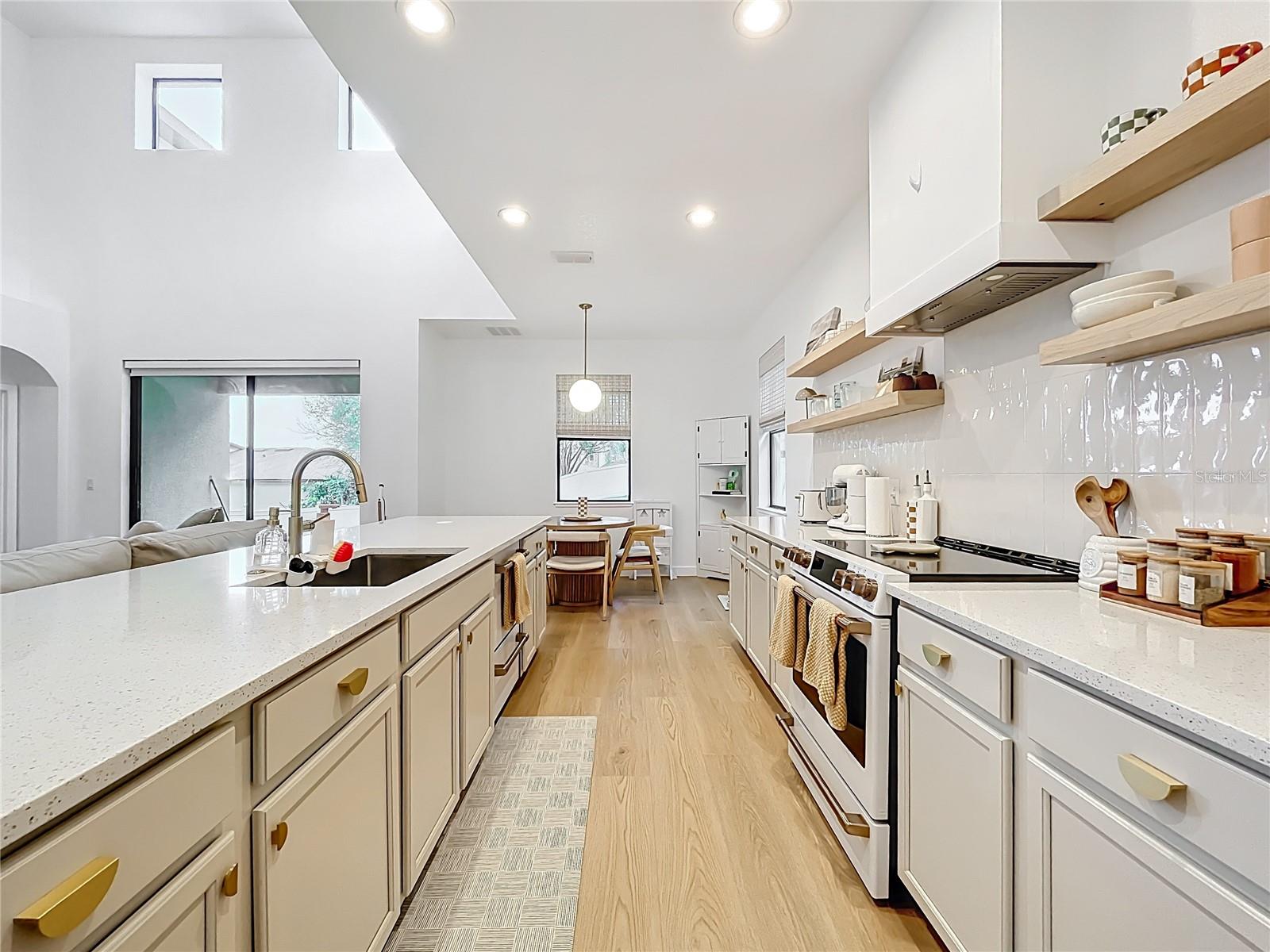 Image 25 of 86 For 319 Arbor Pointe Avenue