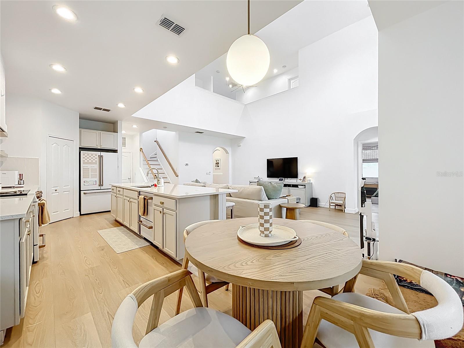 Image 32 of 86 For 319 Arbor Pointe Avenue