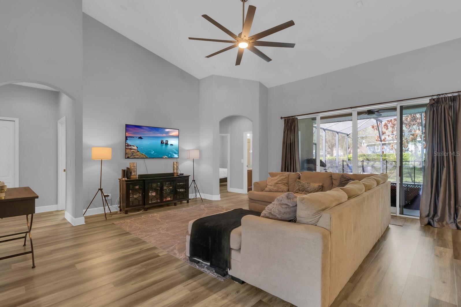 Image 16 of 48 For 756 Rock Creek Street