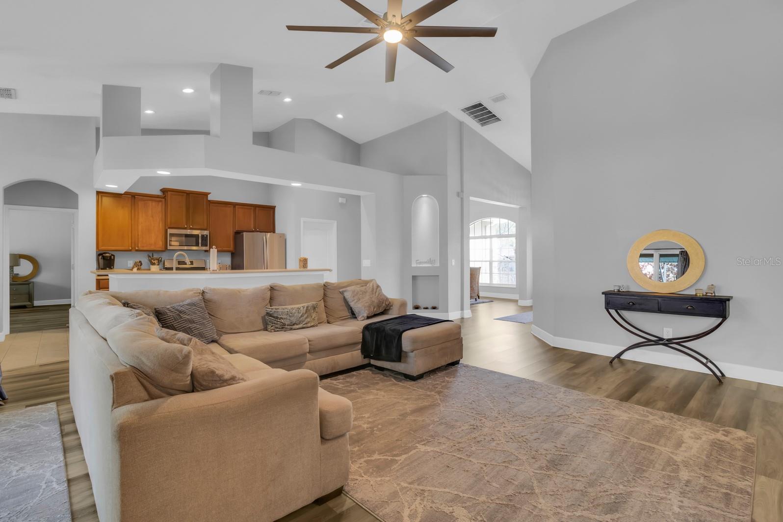 Image 18 of 48 For 756 Rock Creek Street