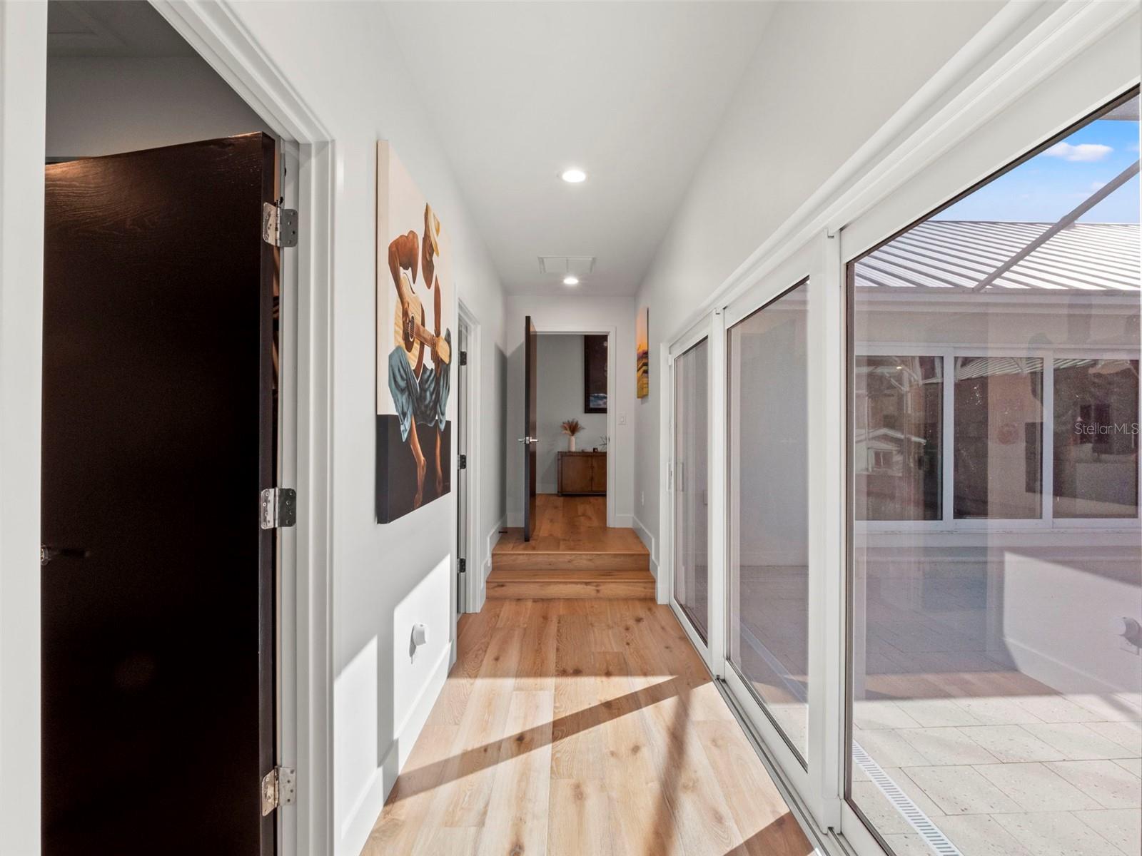 Listing photo id 19 for 1021 Temple Grove Place