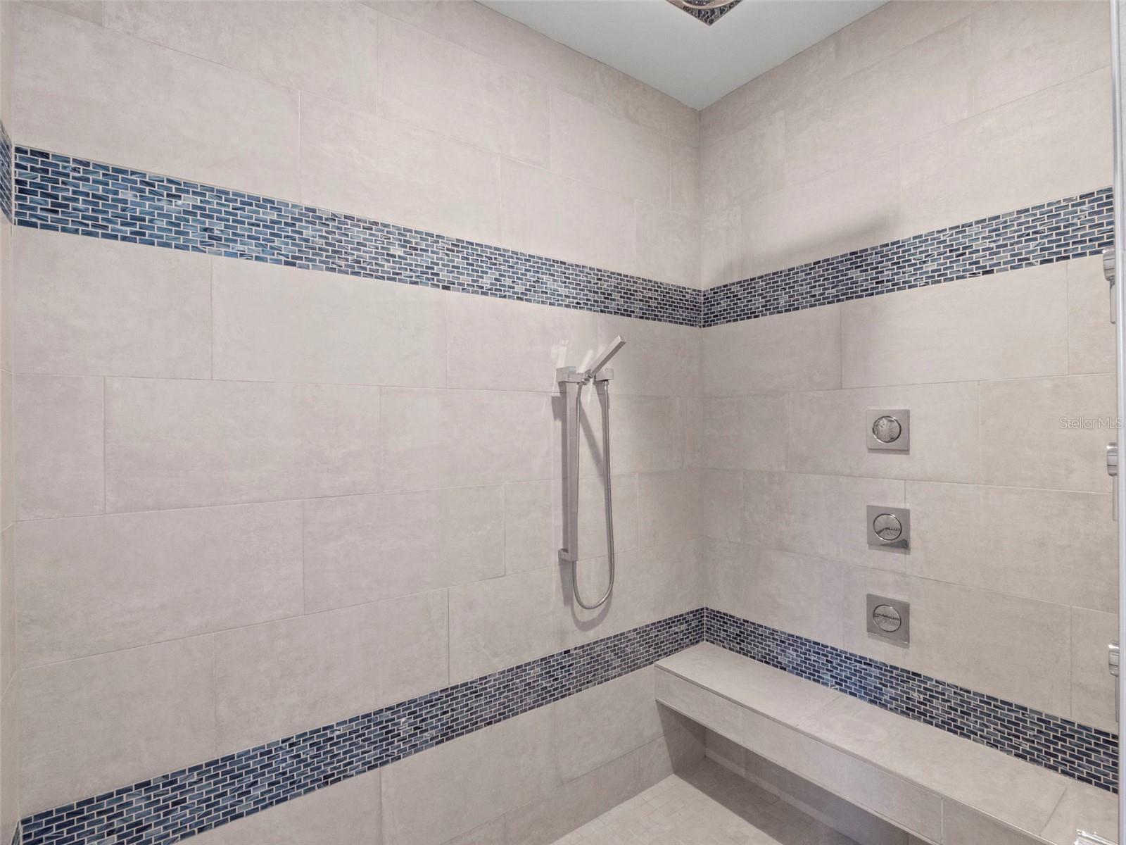 Listing photo id 24 for 1021 Temple Grove Place