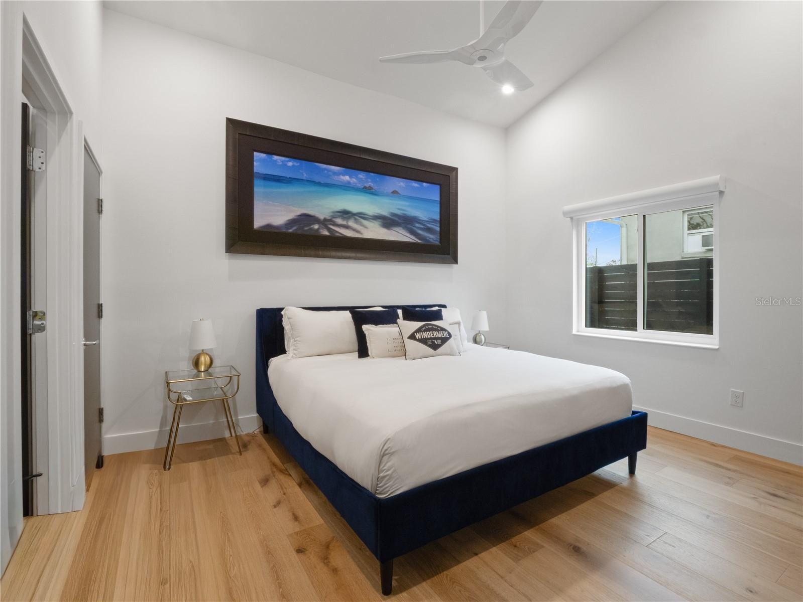 Listing photo id 25 for 1021 Temple Grove Place