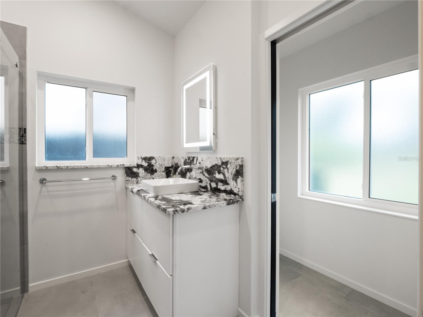 Listing photo id 28 for 1021 Temple Grove Place