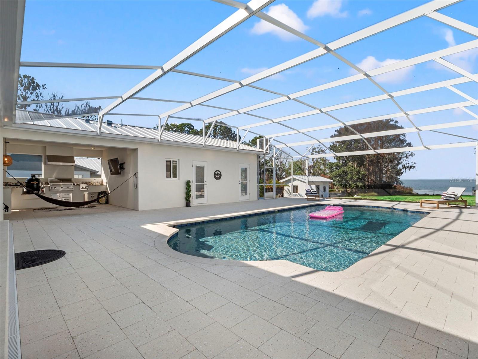 Listing photo id 38 for 1021 Temple Grove Place