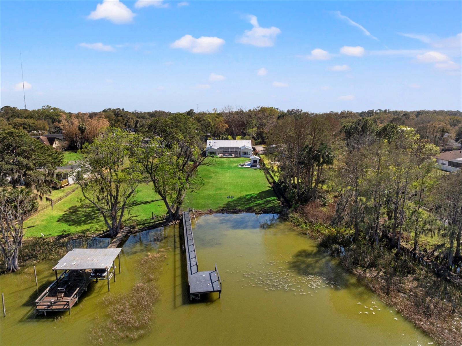 Listing photo id 55 for 1021 Temple Grove Place