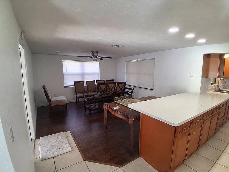 Image 10 of 18 For 6819 Parkside Drive