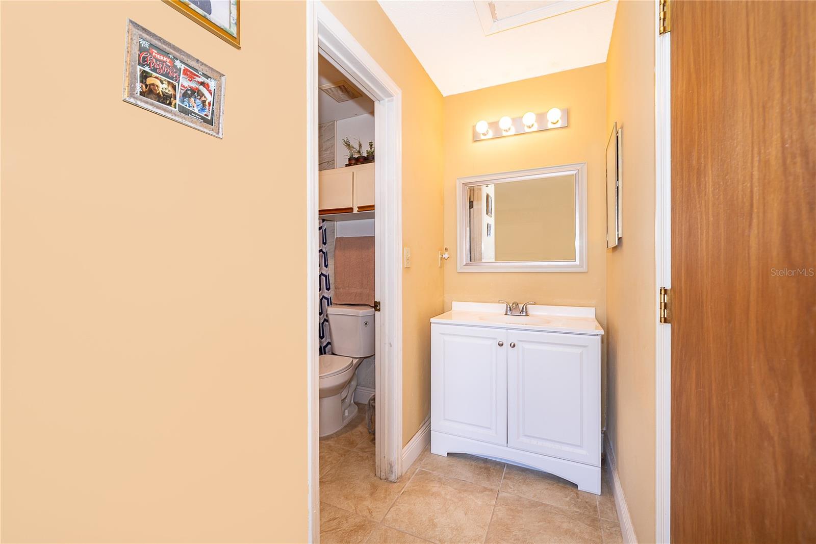 Image 13 of 15 For 2123 St Marteen Court