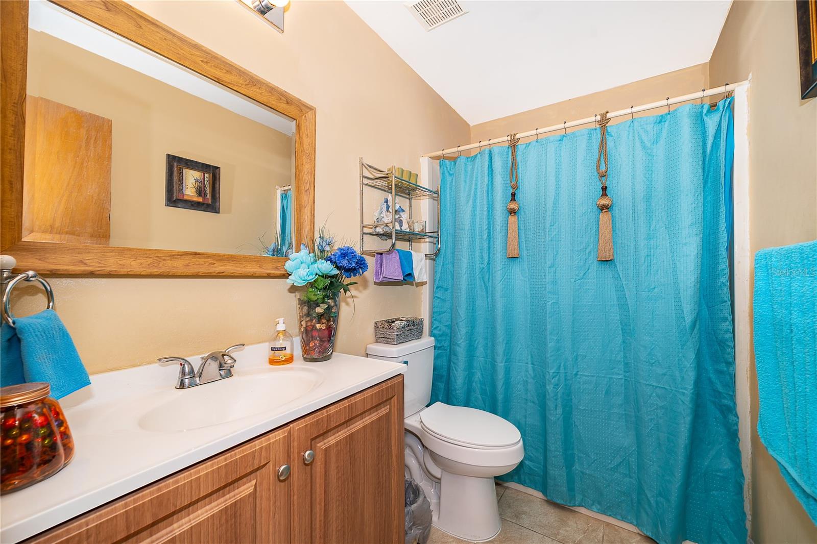 Image 9 of 15 For 2123 St Marteen Court