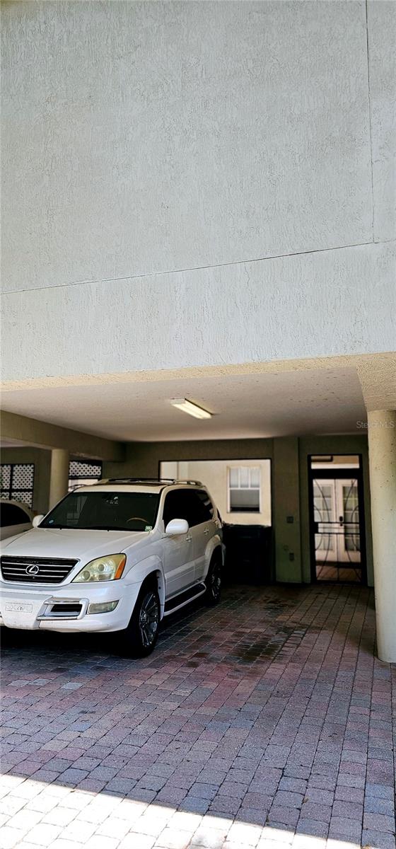 Image 12 of 82 For 1147 Delaney Avenue 2