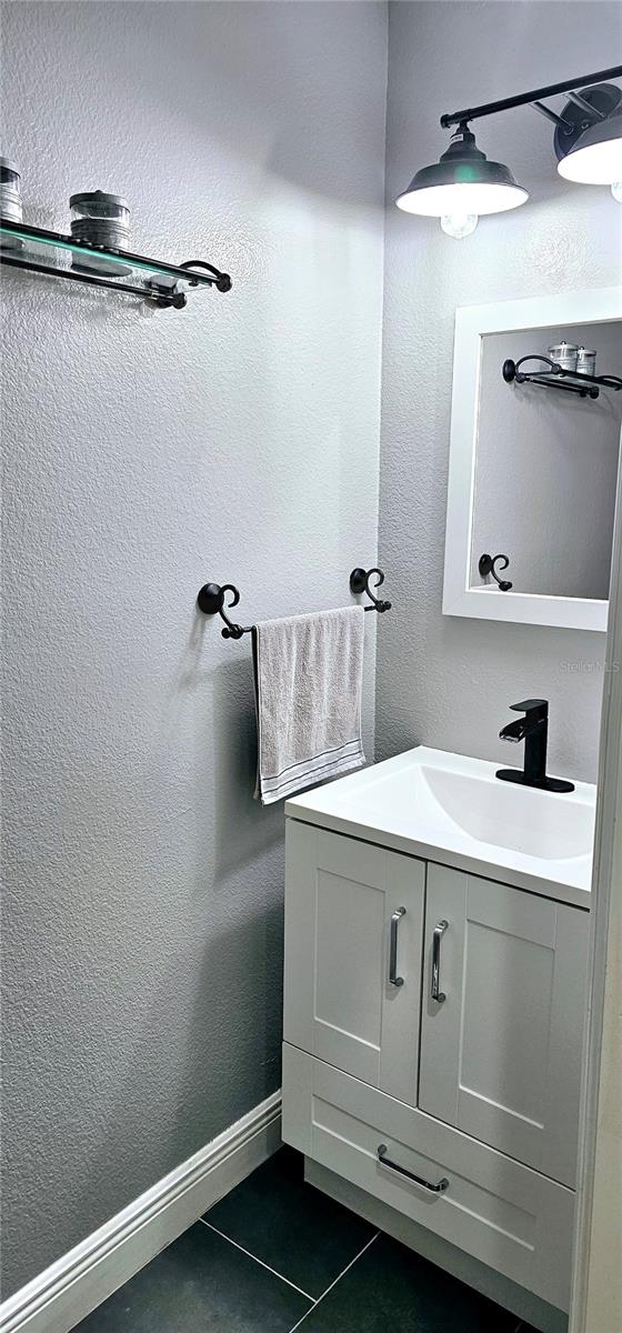 Image 27 of 82 For 1147 Delaney Avenue 2