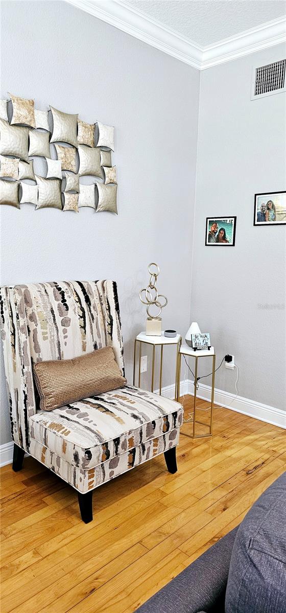 Image 38 of 82 For 1147 Delaney Avenue 2