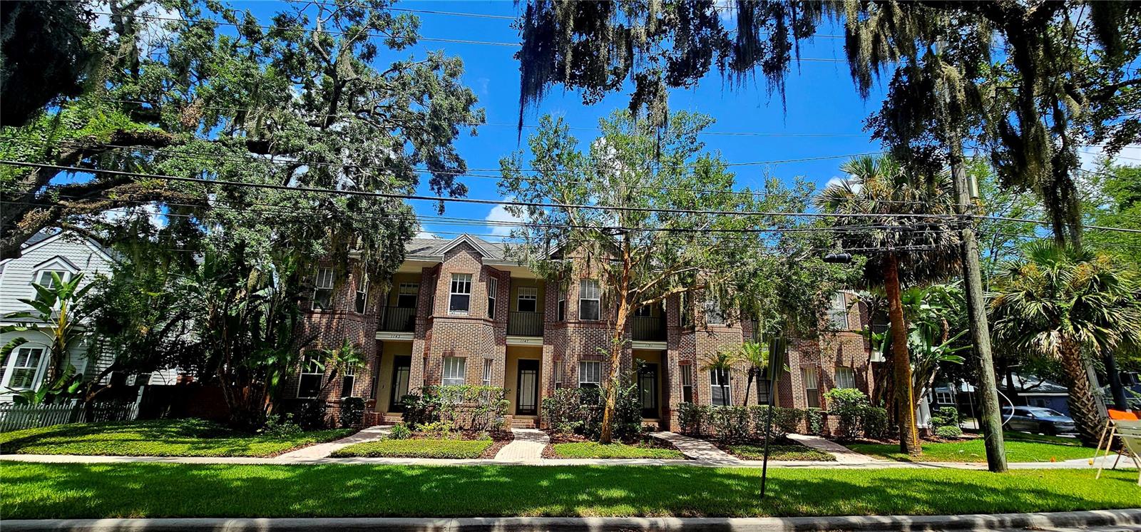 Image 4 of 82 For 1147 Delaney Avenue 2