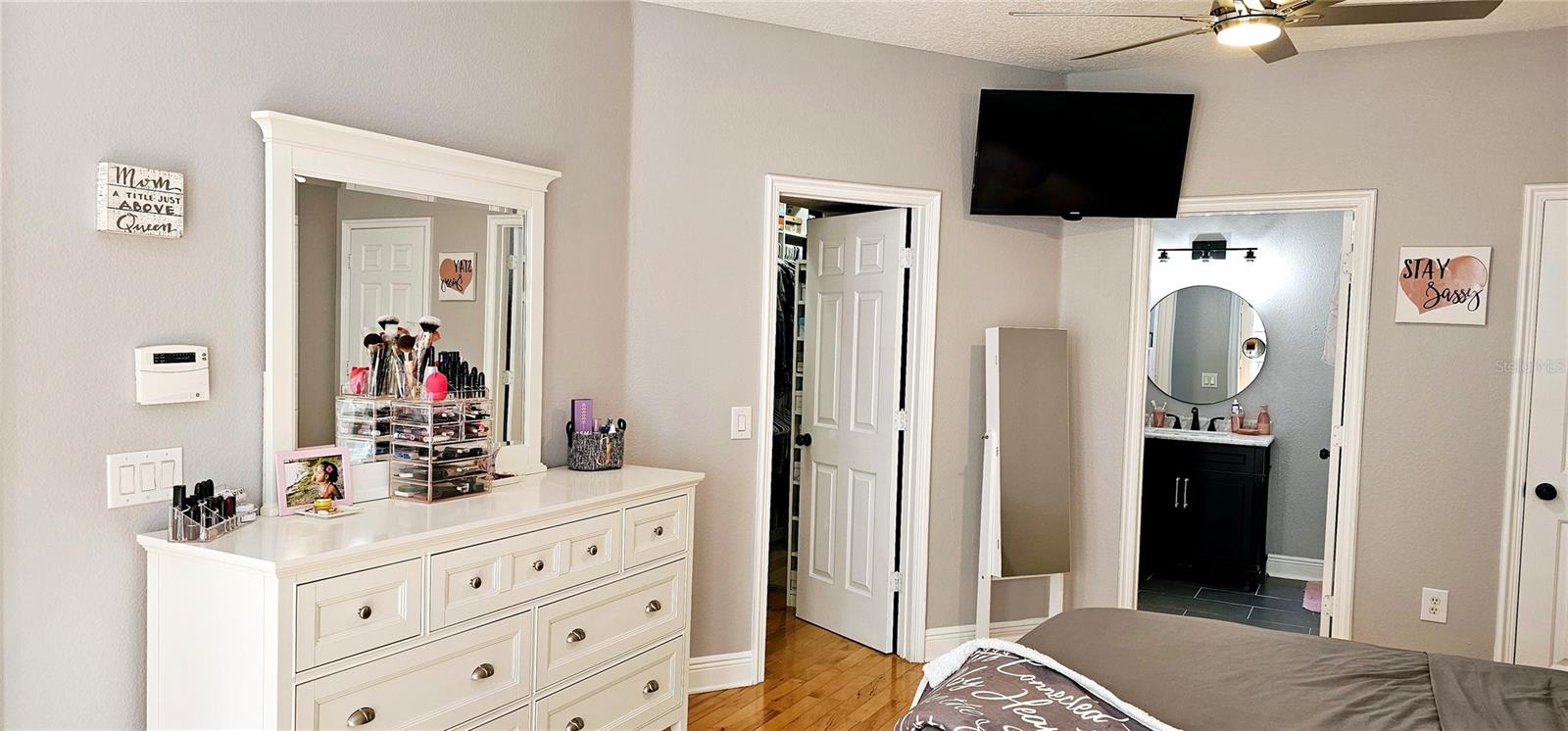 Image 47 of 82 For 1147 Delaney Avenue 2