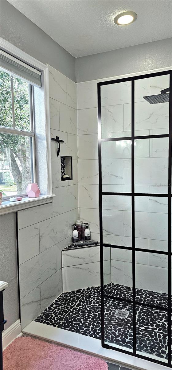 Image 50 of 82 For 1147 Delaney Avenue 2