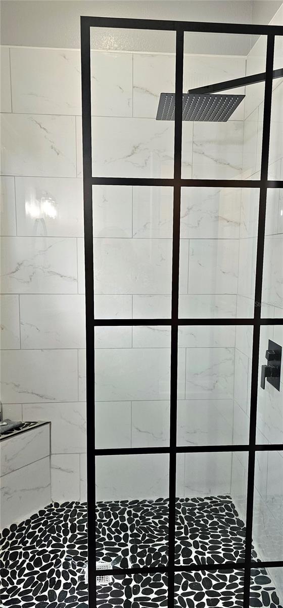 Image 51 of 82 For 1147 Delaney Avenue 2