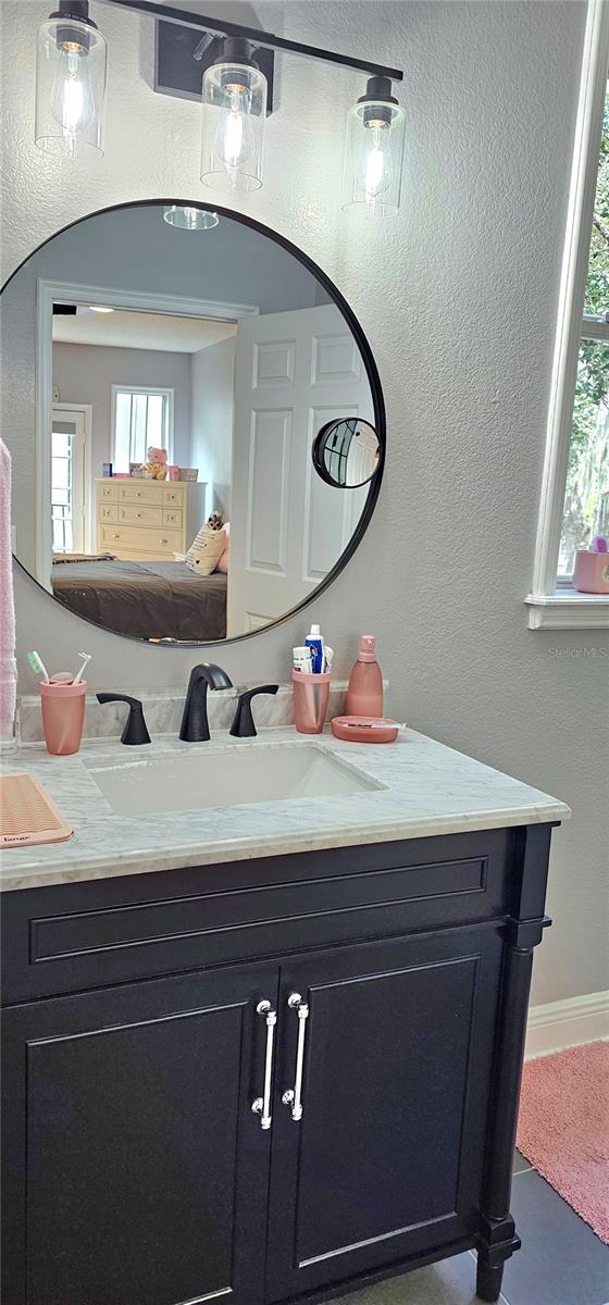 Image 52 of 82 For 1147 Delaney Avenue 2