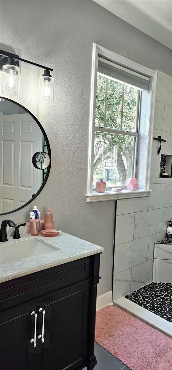 Image 53 of 82 For 1147 Delaney Avenue 2