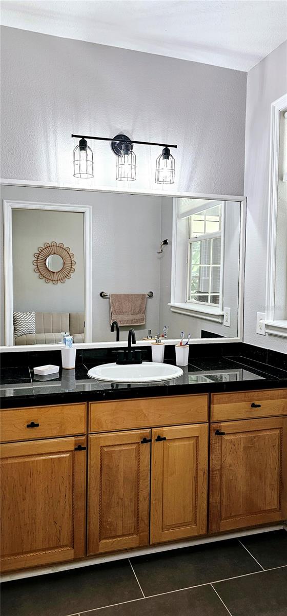 Image 60 of 82 For 1147 Delaney Avenue 2