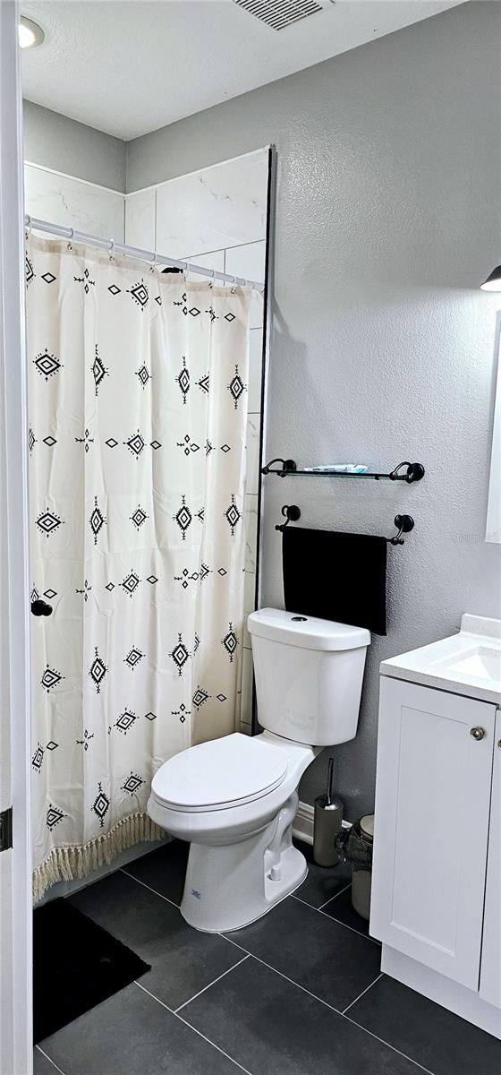 Image 66 of 82 For 1147 Delaney Avenue 2