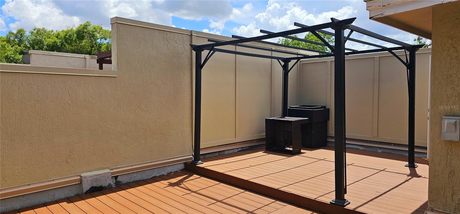 Image 69 of 82 For 1147 Delaney Avenue 2