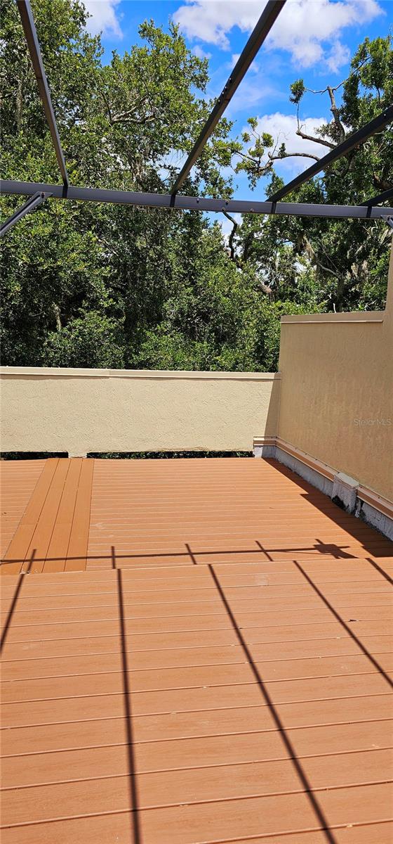 Image 74 of 82 For 1147 Delaney Avenue 2