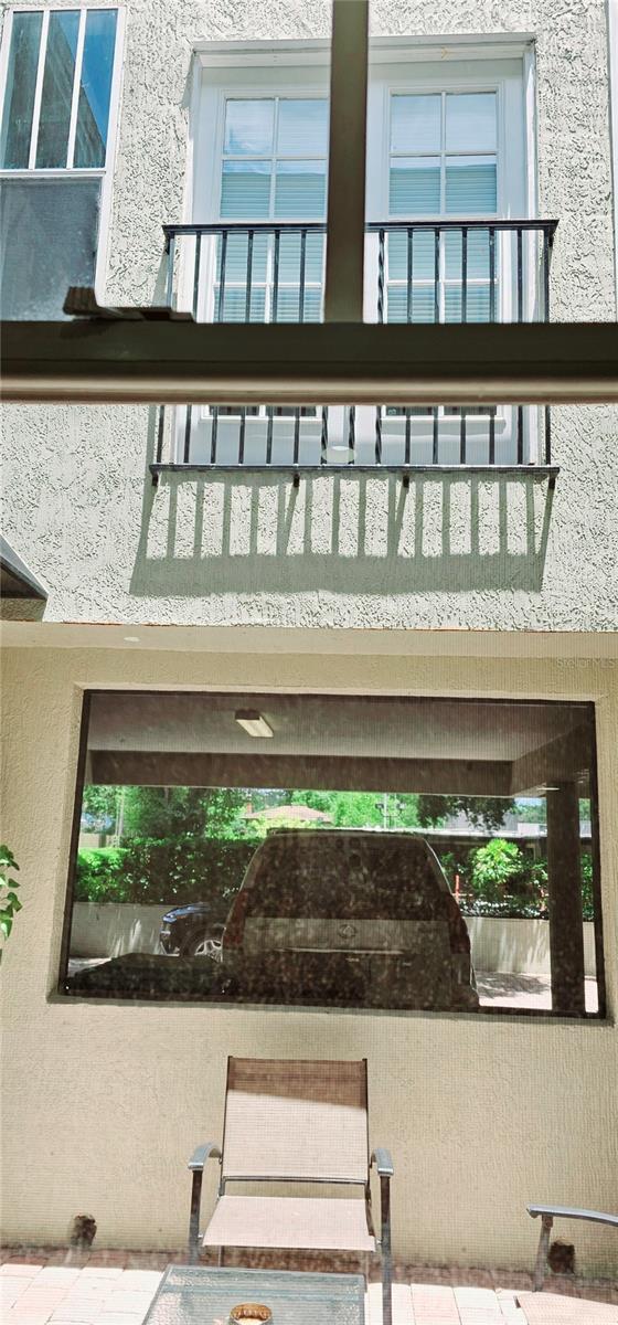 Image 8 of 82 For 1147 Delaney Avenue 2