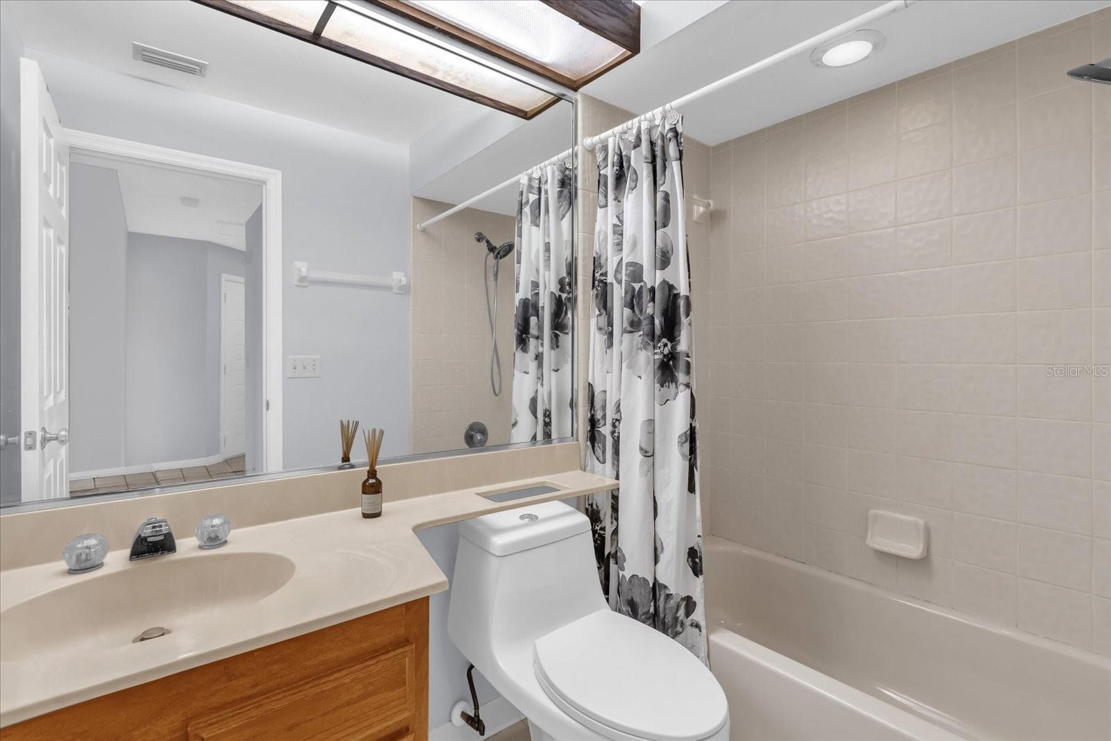 Image 18 of 32 For 1313 Lake Willisara Circle 1313