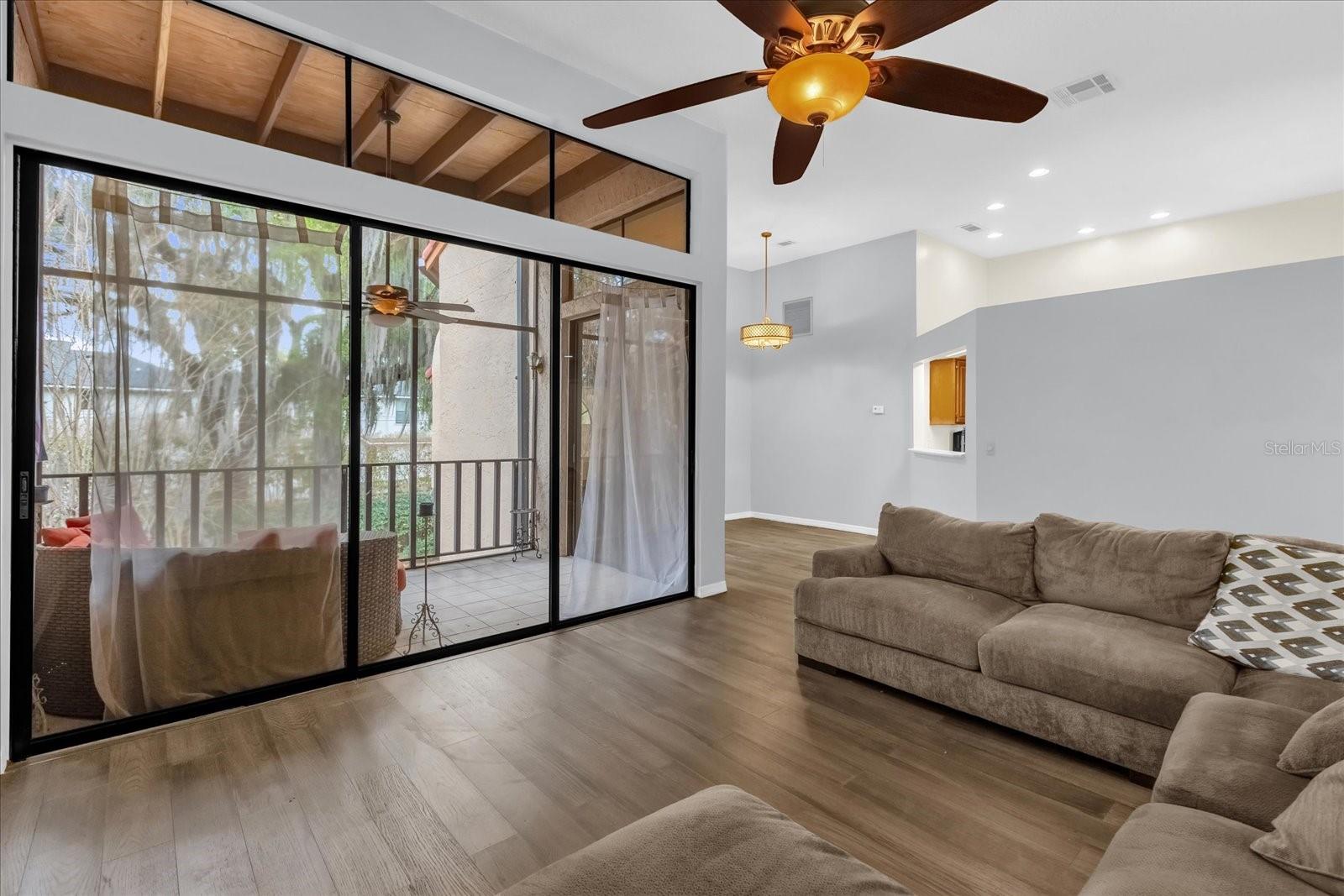 Image 5 of 32 For 1313 Lake Willisara Circle 1313