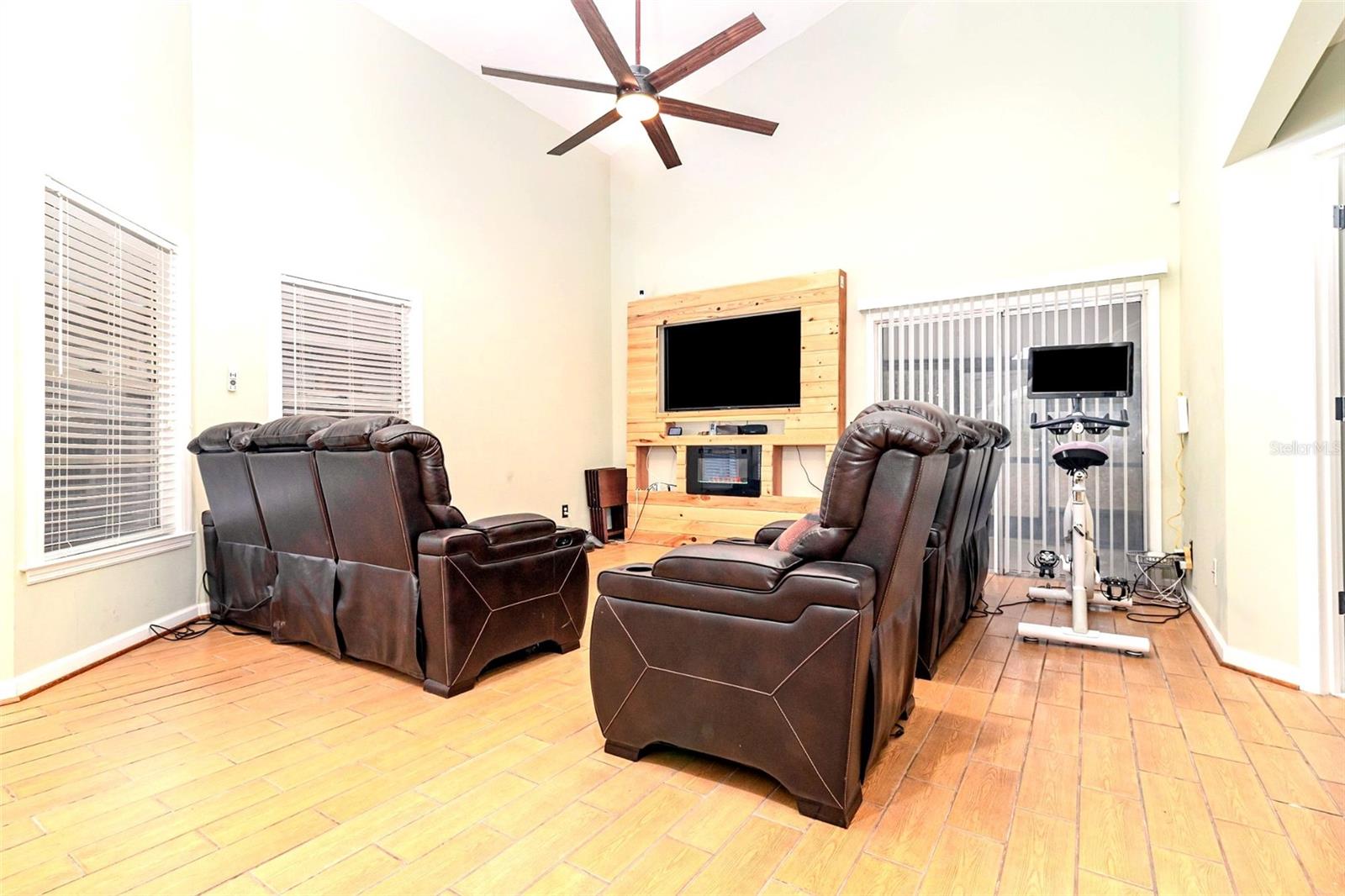 Image 7 of 20 For 437 Alston Drive