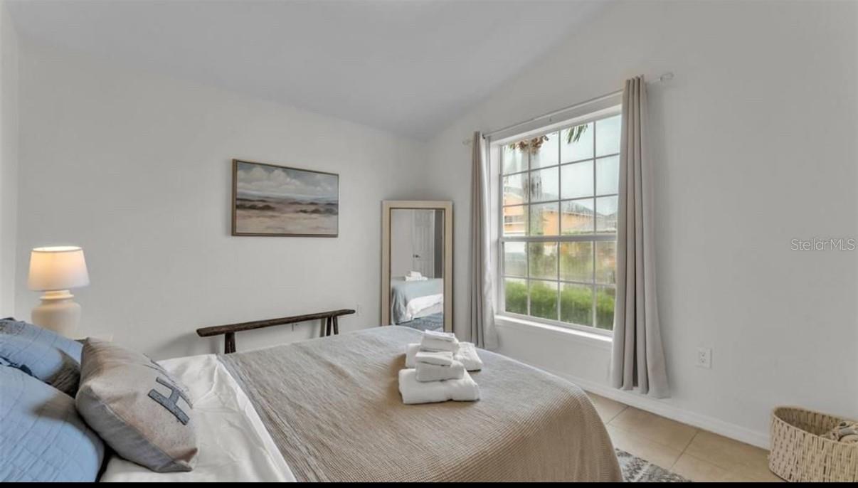 Image 7 of 9 For 462 Vizcay Way