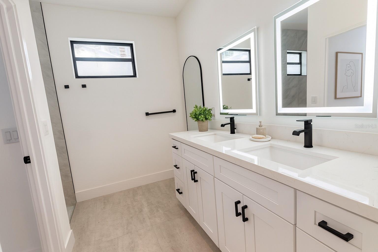 Image 10 of 18 For 5486 Riley Lane