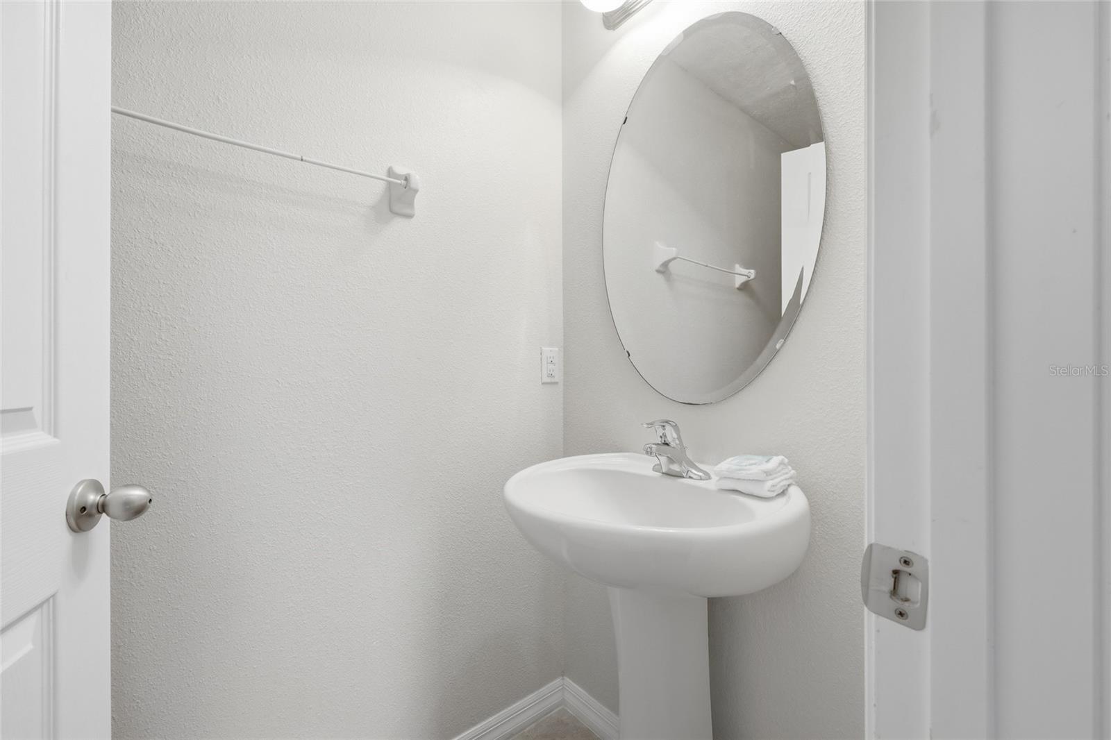 Image 15 of 41 For 2620 Santosh Cove