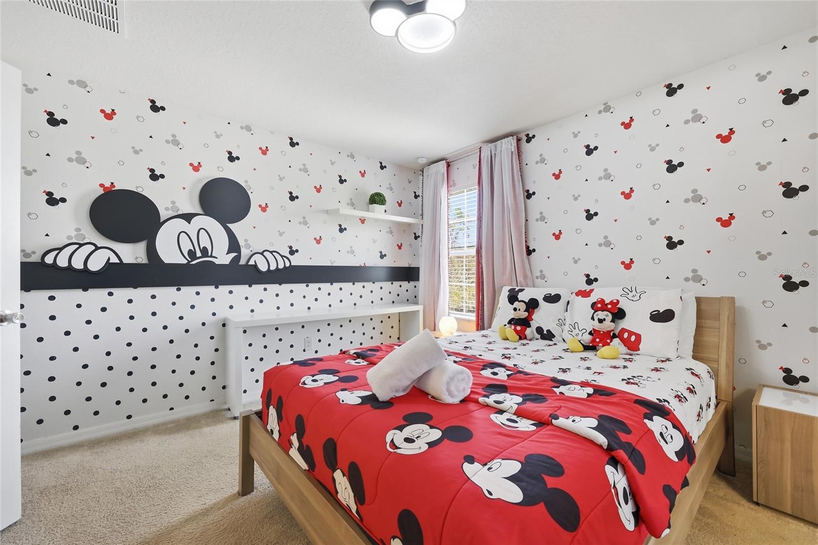 Image 20 of 41 For 2620 Santosh Cove